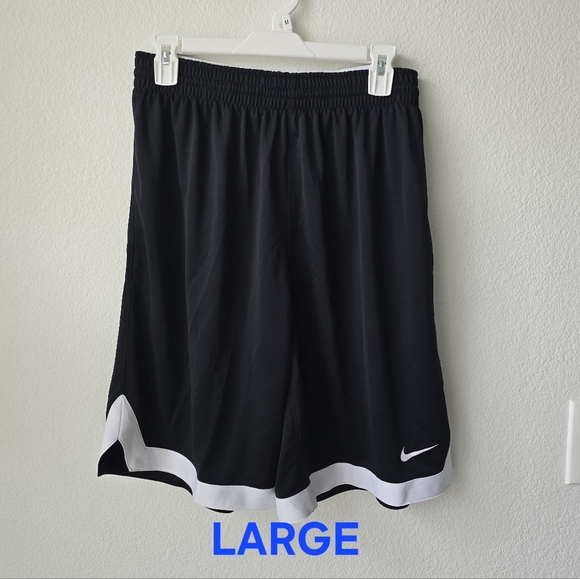 Nike Men's Practice Short - Size M and L - Black - Picture 6 of 10